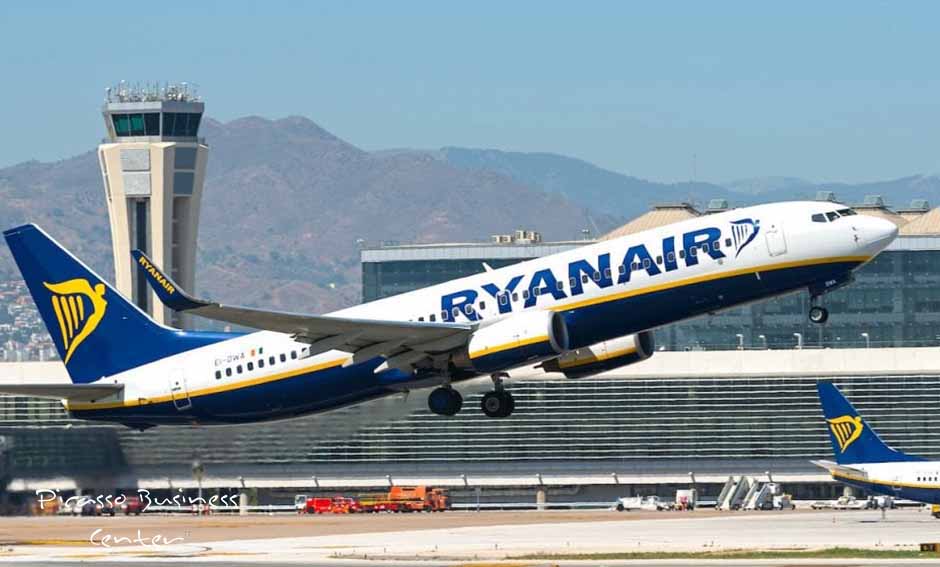 Londres à 2h45, Manchester à 2h55, Bristol à 2h40, Barcelone à 1h35, Madrid à 1h10 en avion jusqu'à l'aéroport de Malaga